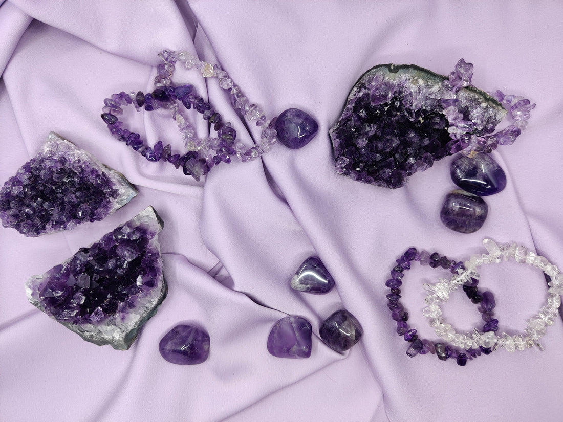 Violetit kristallit – ametisti, lepidoliitti ja muut violetit kivet