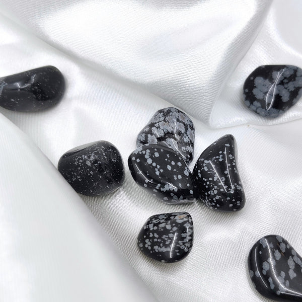 Lumihiutaleobsidiaani