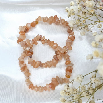 Kuukivi & aurinkokivi hippurannekoru