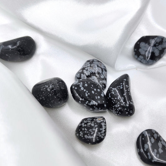 Lumihiutaleobsidiaani | TASAPAINO