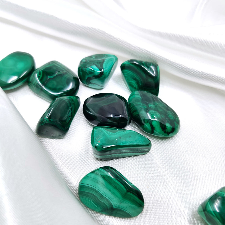 Malakiitti - suojaa, rohkeutta ja muutoksen voimaa