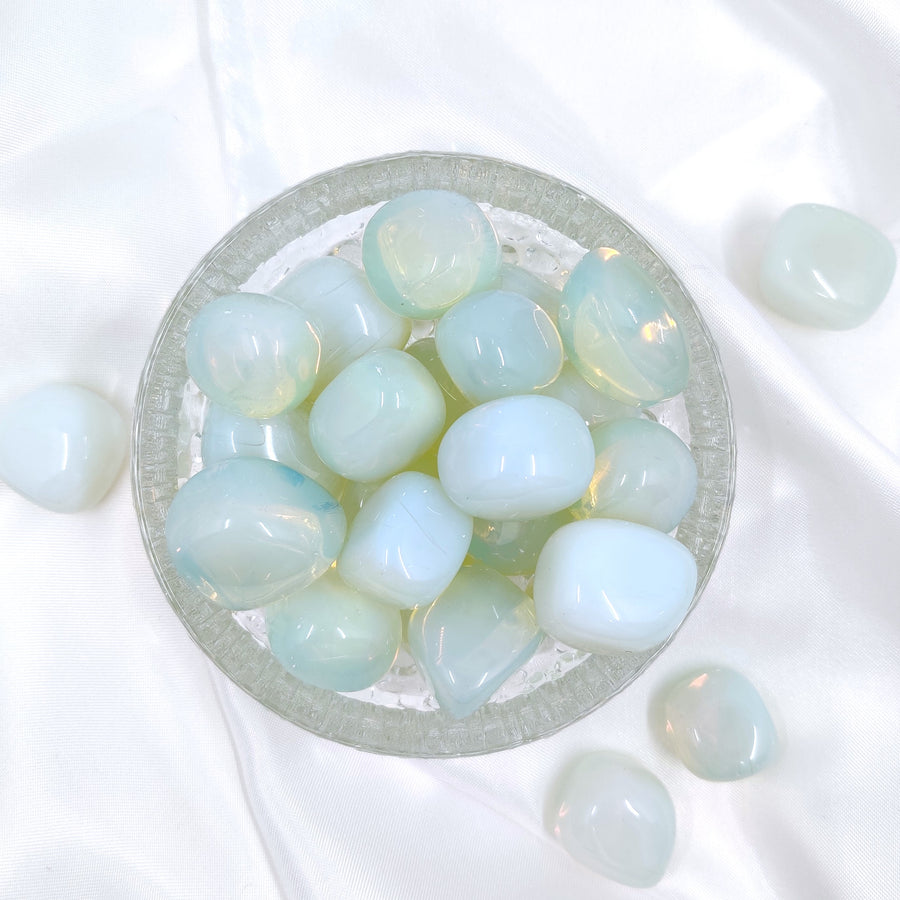 Opaliitti - selkeyttä tunteisiin ja rohkeutta ilmaista itseäsi