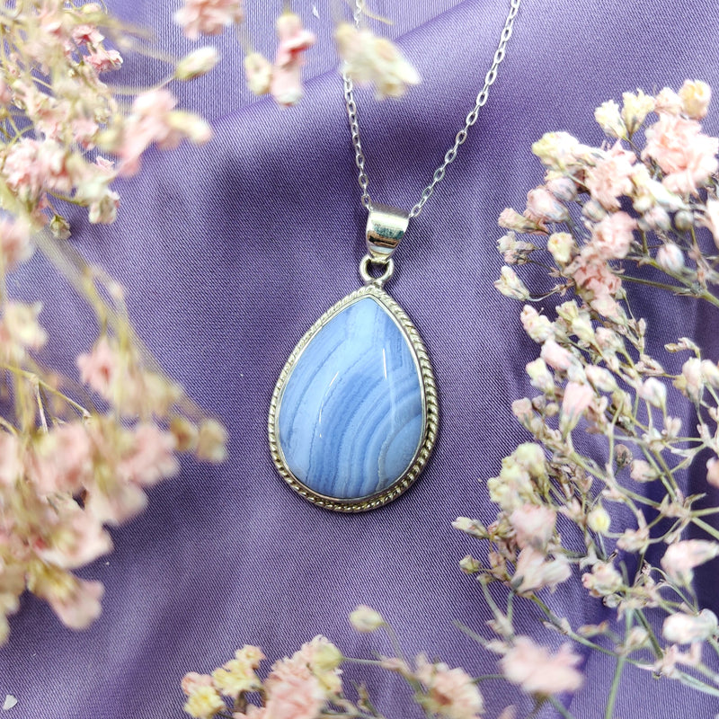 💙 Sininen pitsiakaatti – kun haluat puhua rennosti