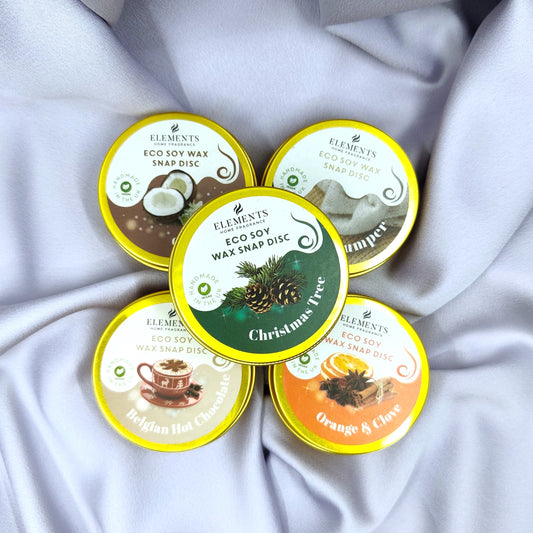 Tuoksuvahapurkit kaikki tuoksut kuvassa violetilla taustalla